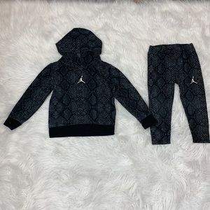 Jordan black snake print set 2t